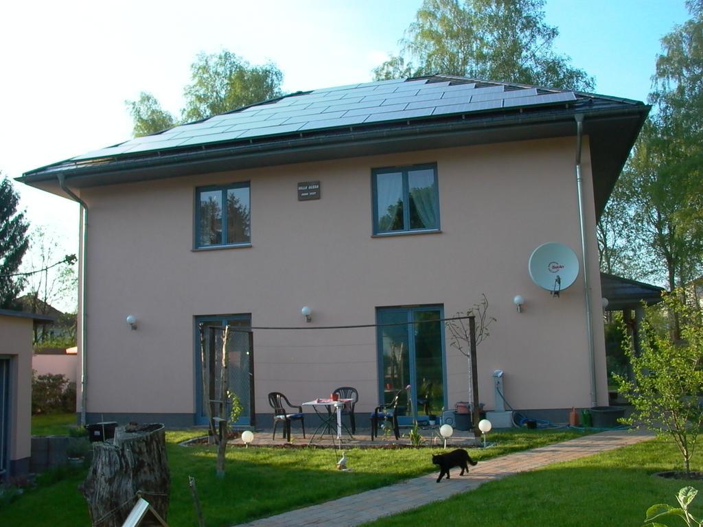 Gaestezimmer Ferienwohnung Villa Alexa, Mit Wallbox Woltersdorf  Exterior photo
